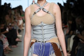 MOSKOVA FASHİON WEEK’TE EMRE ERDEMOĞLU İMZASI