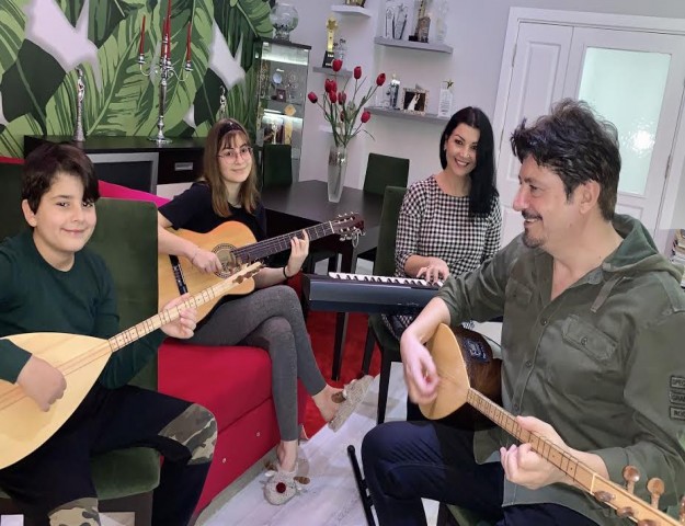 EKİN'İN EV ORKESTRASI