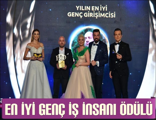 ÖMER OYAR ÖDÜLÜNÜ ALDI