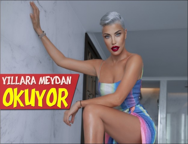 DENİZ AKKAYA, FİZİĞİYLE YILLARA MEYDAN OKUYOR