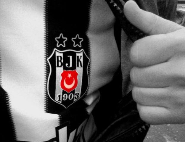 SAATLER BEŞİKTAŞ'I GÖSTERİYOR