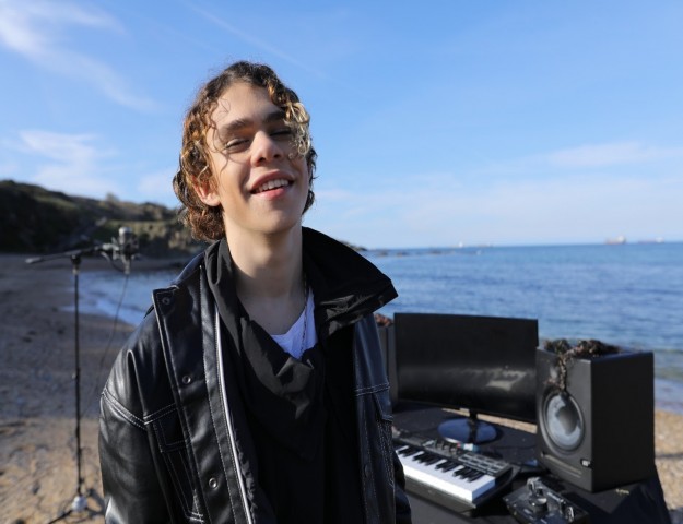 100 MİLYON İZLENMEYE ULAŞTI