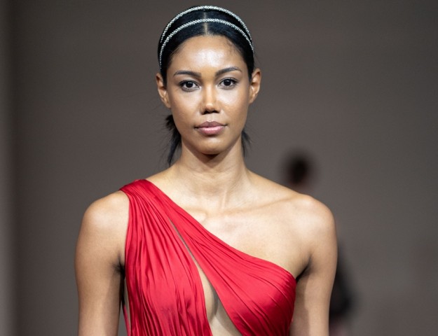 KAPALI GİŞE DEFİLE