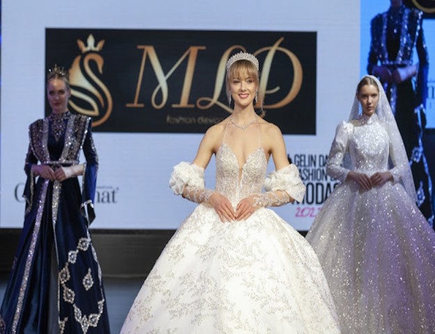 ÜNLÜLER GELİN OLDU