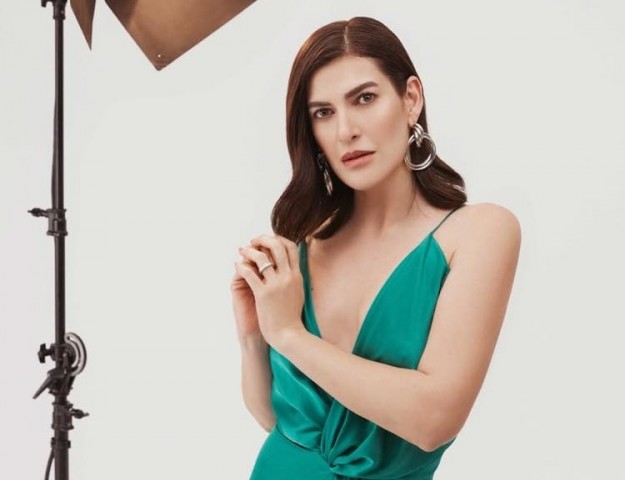 BENDE KOCAMIN KUCAĞINDA OTURURDUM