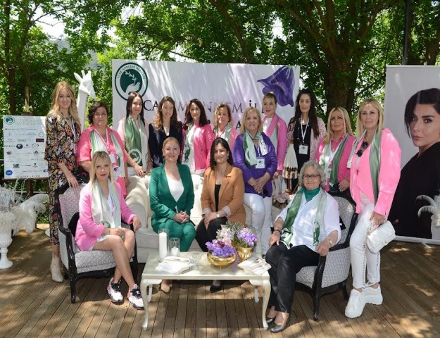 YILIN ANNESİ ÖDÜLÜ