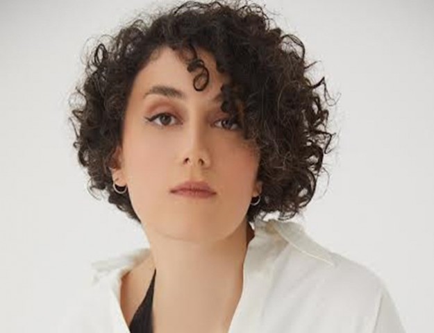 BİR FOTOĞRAF ÇEKİNEBİLİR MİYİZ?