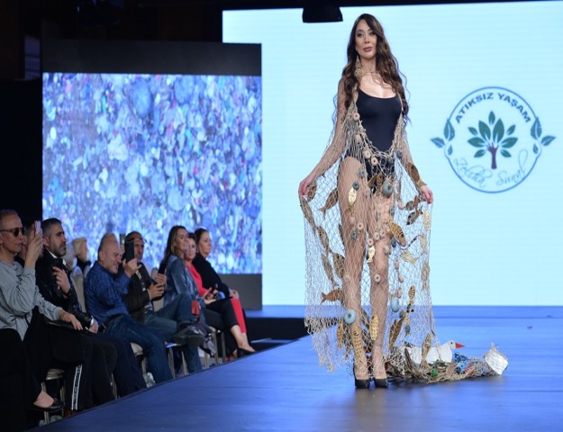 DÜNYAMIZI ÇOK SEVELİM