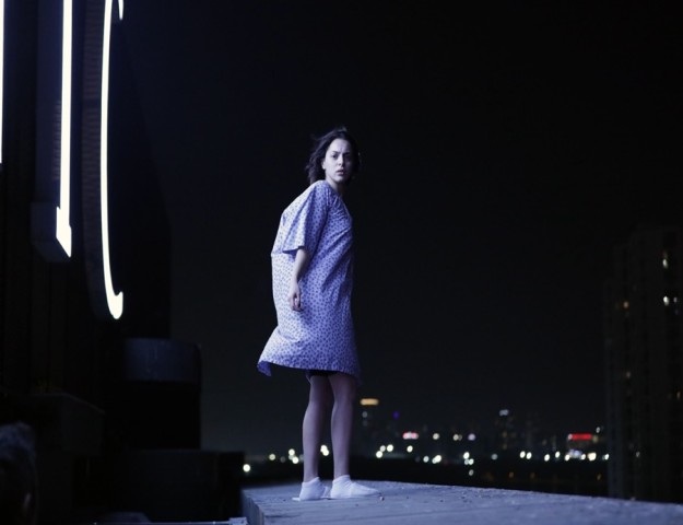 İNTİHAR SAHNESİNDE DUBLÖR KULLANMADI