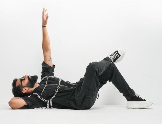 ARALIK AYINDA 13 KONSERDE SEVENLERİ İLE BULUŞUYOR