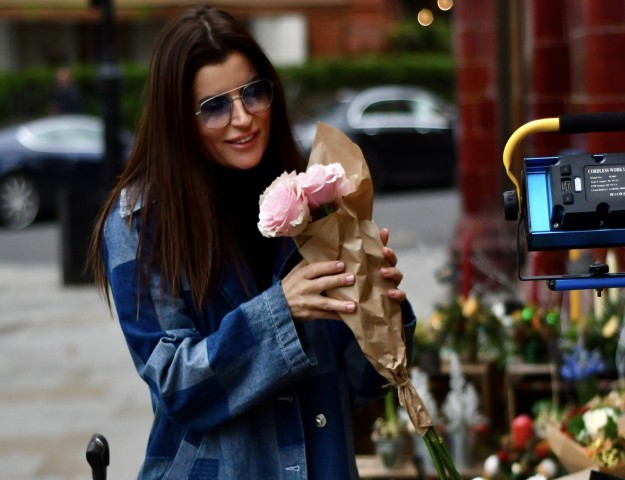 ECE VAHAPOĞLU LONDRA’DA BÜYÜLEDİ