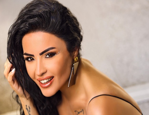 UNUT BENİ İLE ÇİZGİMDE YÜRÜYORUM