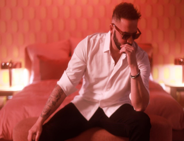 BESTE FABRİKATÖRÜ GÖKHAN ÖZEN'DEN DEV BİR ŞARKI DAHA