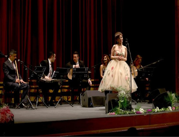 TÜRK ENSTRÜMANLARI İLE ANTİK ARYALAR 'DÜNYA PRÖMİYERİ'