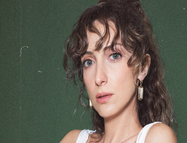 CEREN GÜNDOĞDU ‘Bİ DAHA DA SEVMİCEM’