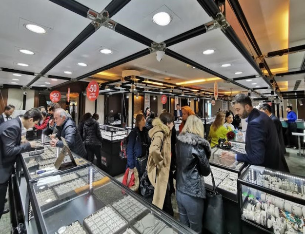 ALTINDA P İNDİRİM FIRSATI İLE FARK YARATIYOR