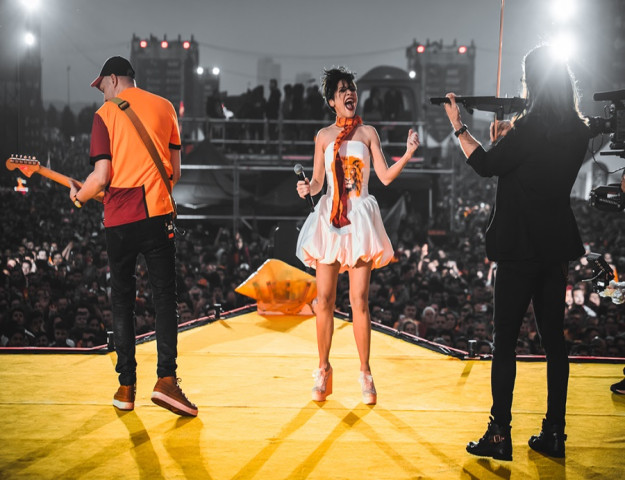 ŞAMPİYONLUK KUTLAMASINDA HEM COŞTURDU  HEM AĞLATTI