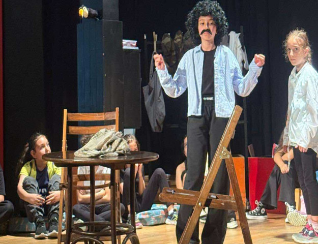 MİNİK İPEK GÜLEKEN'İN AKLI FİKRİ TV'DE