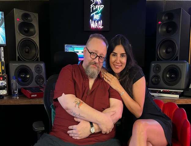 ÜNLÜ MÜZİK ADAMI GENCO ARI'NIN YENİ KEŞFİ