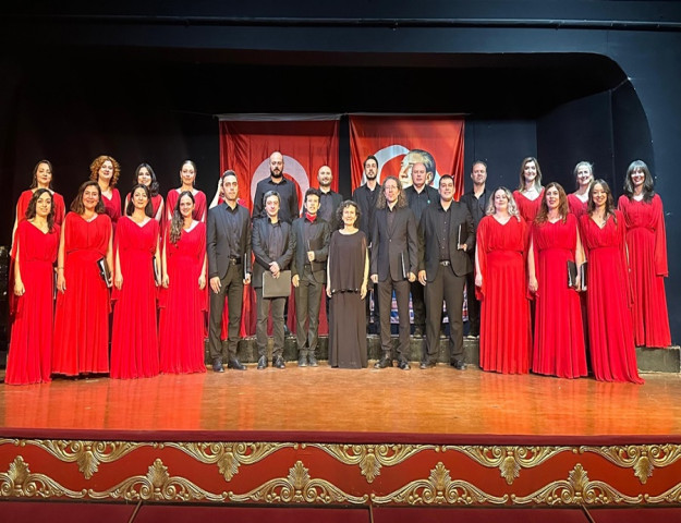 ULUSLARARASI SAHNELERDE ÜLKEMİZİ GURURLA TEMSİL EDİYOR