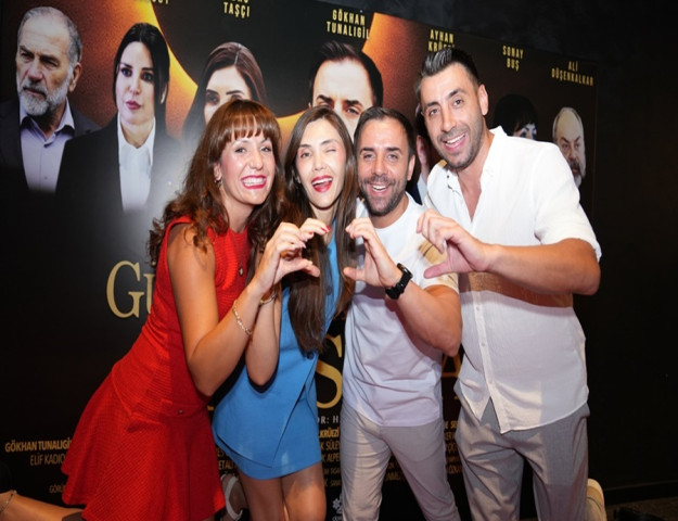 SİNEMA, KOSOVA’DA KARDEŞLİĞİ PERDEYE TAŞIDI