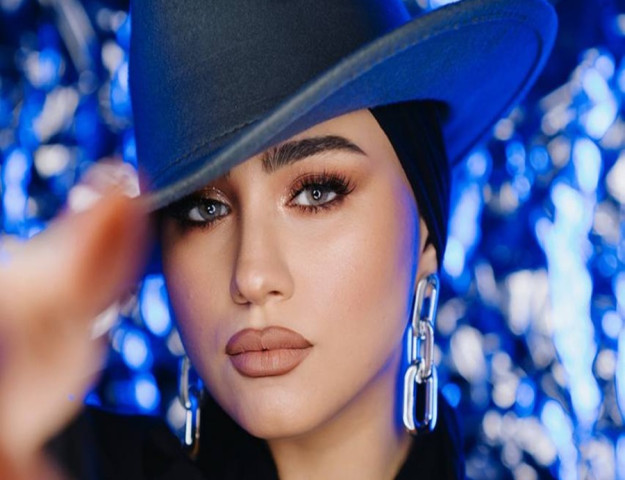 NEİJAN MALİK AZERBAYCAN'IN SIRA DIŞI MODACISI