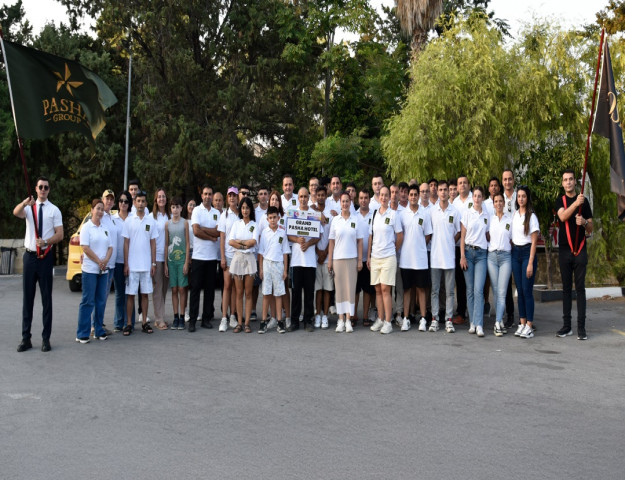 GİRNE FEST 25’TE YILDIZLAR GEÇİDİ