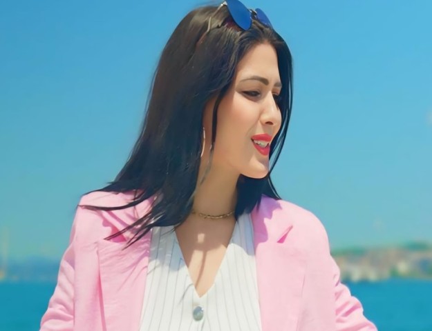 BESTE ATÖLYESİ KADER KARAKAŞ YENİDEN