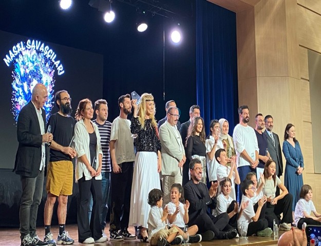 İLELEBET BEŞİKTAŞLILAR DERNEĞİNDEN ANLAMLI TİYATRO OYUNU