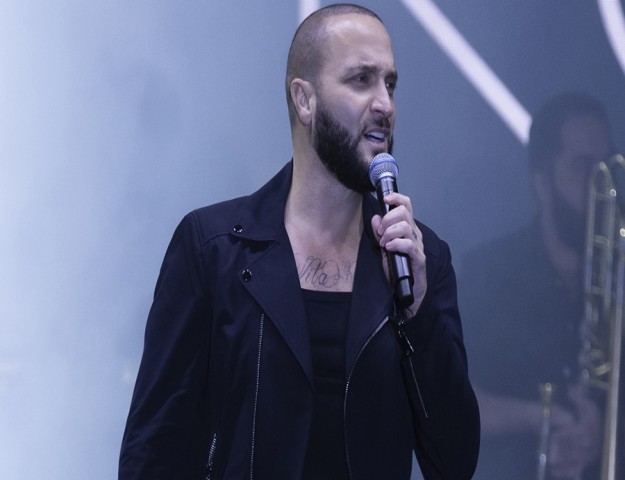 BERKAY’DAN YAĞMURA RAĞMEN UNUTULMAZ GECE