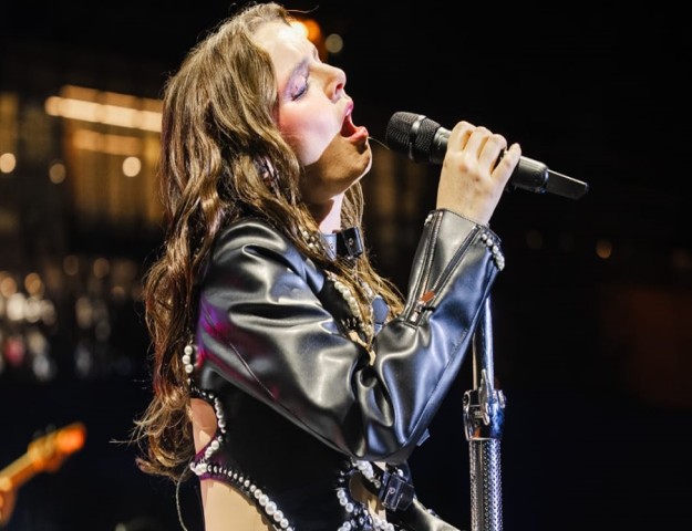 ANKARA ORAN AÇIKHAVA’DA YILDIZ GİBİ PARLAYAN GECE