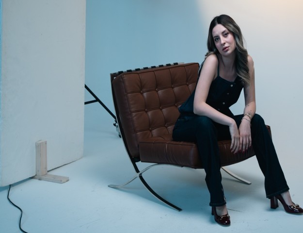 İDİL ATEŞ, YENİ ŞARKISI “HARİTA”