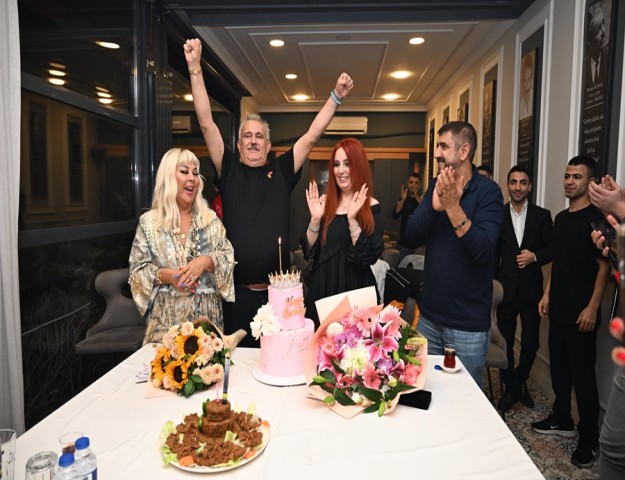 SELMA ORUÇ'UN BİTMEYEN DOĞUM GÜNÜ