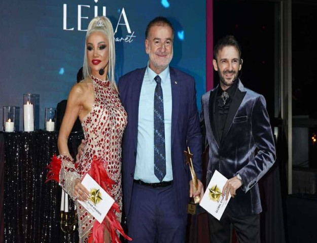 YILDIZLAR MAVI HALIDA BULUŞTU