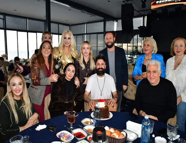 CHRİSTMAS WONDERLAND ETKİNLİĞİNE ÜNLÜ İSİMLER YOĞUN İLGİ GÖSTERDİ