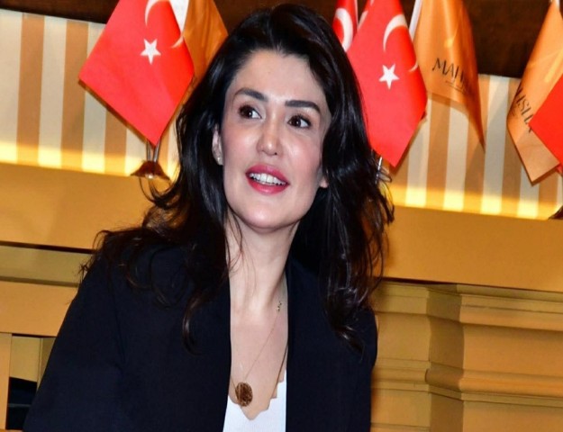 SANAT VE DOSTLUKLA ÖRÜLÜ ÖZEL BULUŞMA