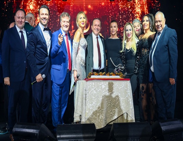 KKTC TURİZM VE BAŞARI ÖDÜLLERİ DAĞITILDI