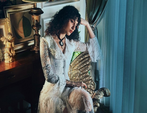 GÖMDÜM SENİ BU GECE