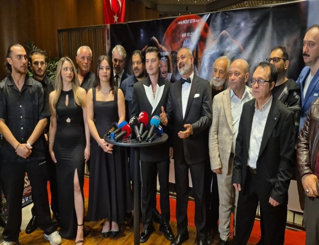 ‘KARABASAN’ FİLMİNE GÖRKEMLİ GALA