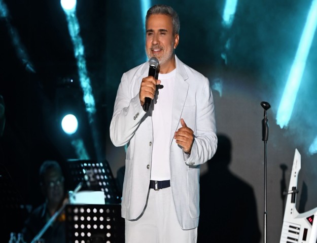 EMRAH'TAN BODRUM'DA GÖVDE GÖSTERİSİ