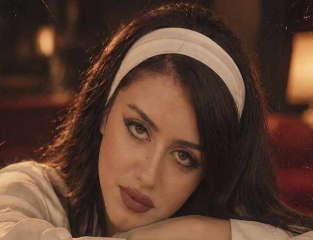 TUANA TETİK YENİ ŞARKISI ‘DEĞİLİM’