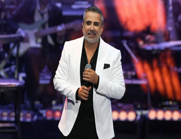 YAĞMUR ALTINDA KONSER