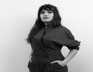 EZGİ KOSA YENİ ŞARKISI “AY”