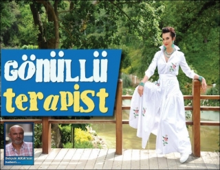 SANAT DÜNYASININ GÖNÜLLÜ TERAPİSTİ