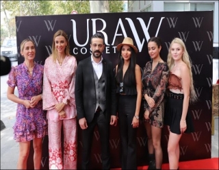 ÖZGE ULUSOY MARKA YÜZÜ OLDU