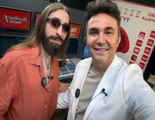 BEN DE ZATEN KONSER HARİCİ DIŞARI ÇOK ÇIKMAYAN BİR ADAMIM