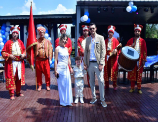 KÜÇÜK OĞUZ SARP GECENİN YILDIZI OLDU