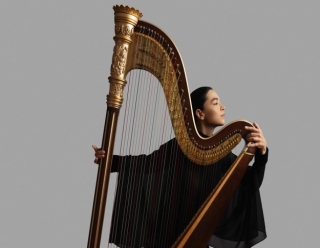 ARPIN BÜYÜLÜ SESİYLE SAHNE MİNOA PERA’DA