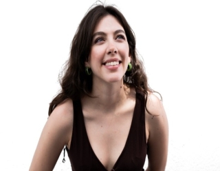 WHAT’S UP ŞARKISINI YENİDEN YORUMLADI