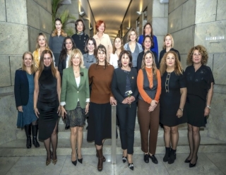 BİR BAŞARI ÖYKÜSÜ